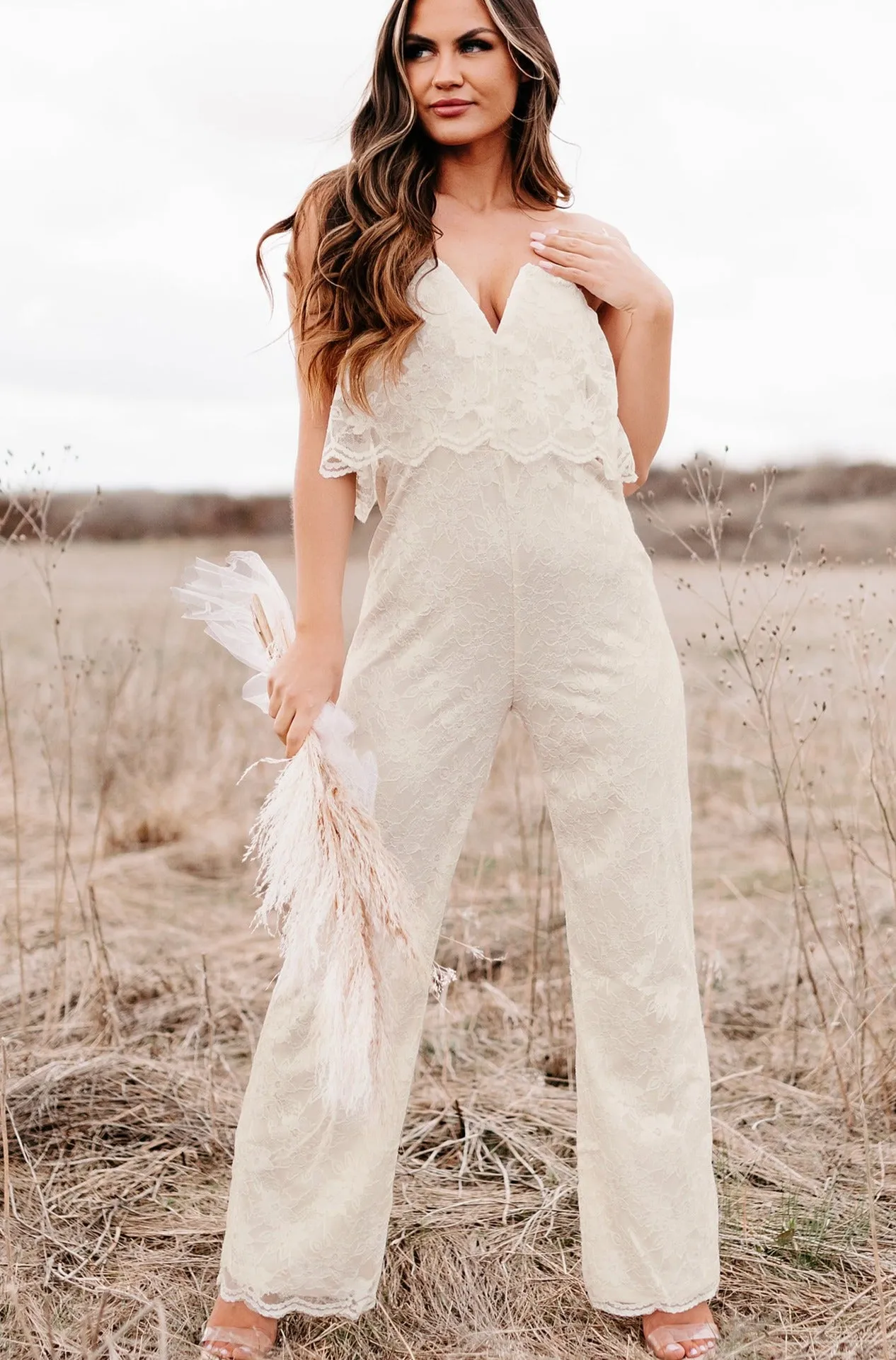 A Classic Feeling Strapless Lace Jumpsuit (Cream)