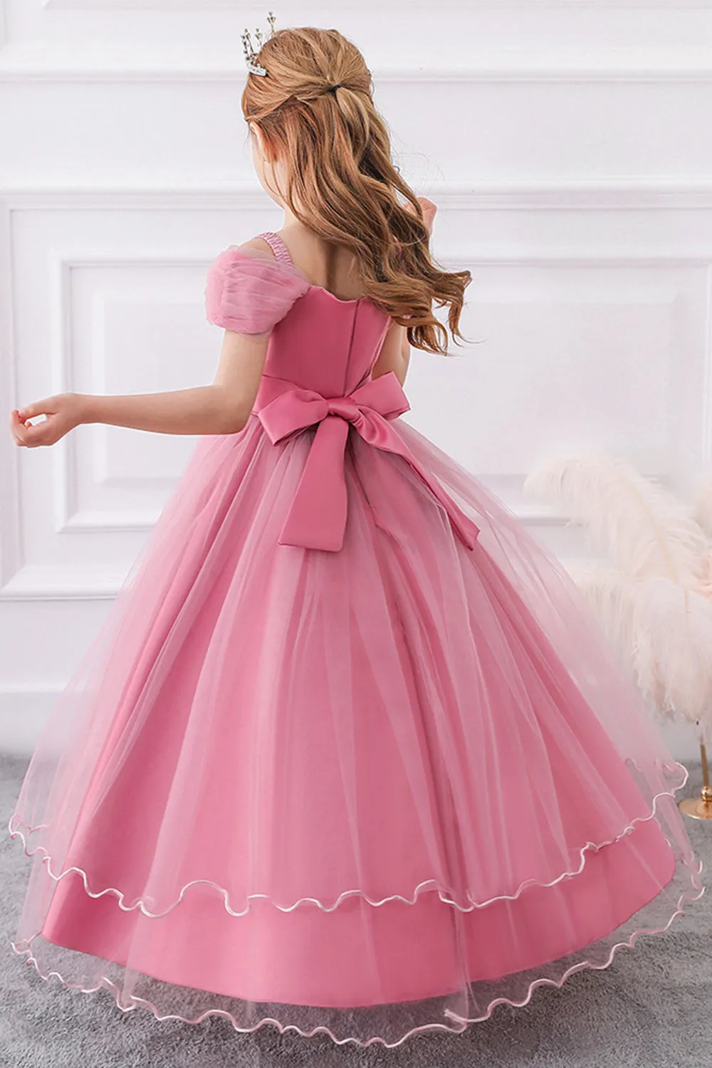 A-Line Beaded Blush Girls Dresses with Appliques