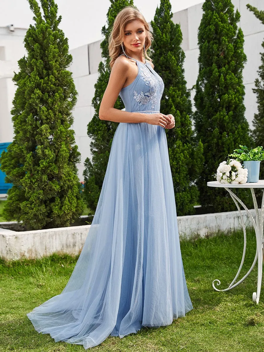 A-Line Halter Neck Applique Wedding Dress with Tulle