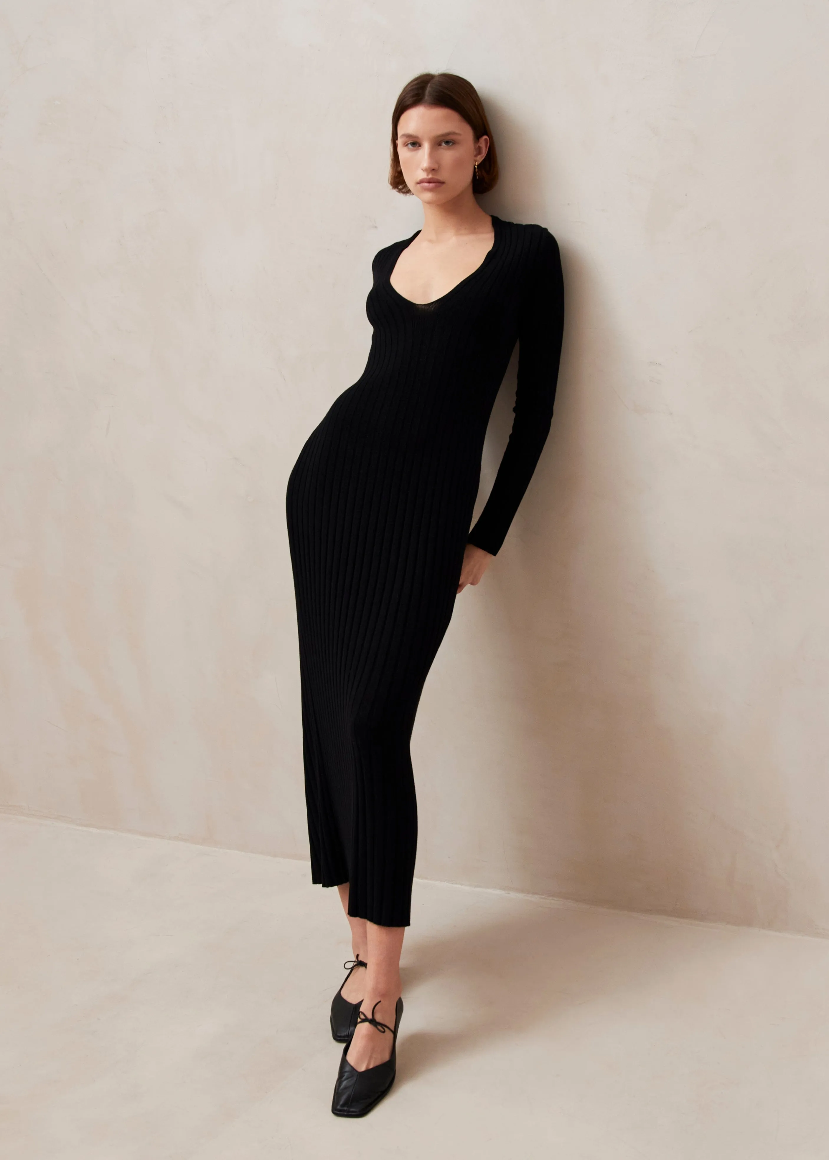 Alve Black Tricot Maxi Dress