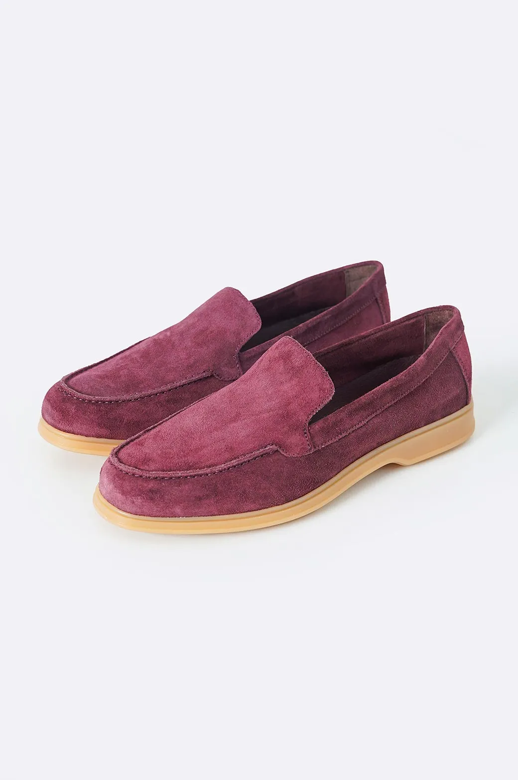 CLASSIC LEATHER SLIP-ONS