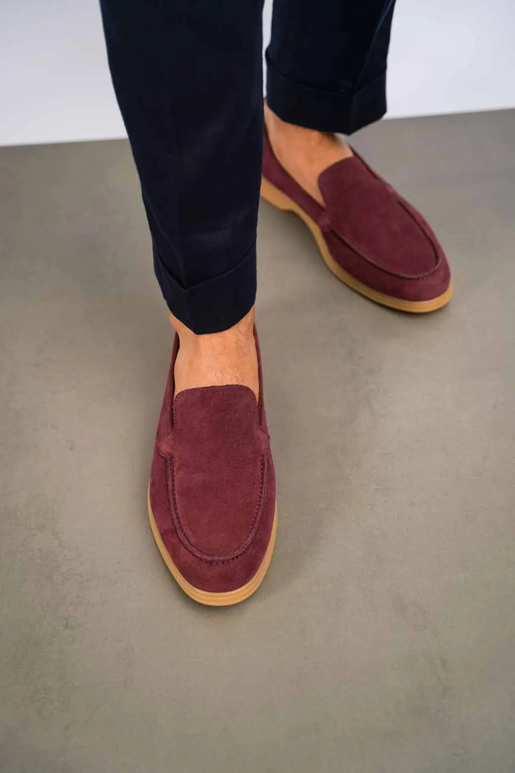 CLASSIC LEATHER SLIP-ONS