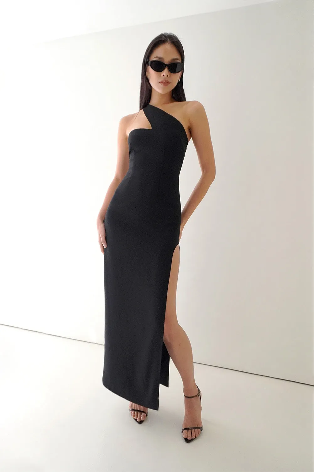 Sharp One Shoulder Dress - Black